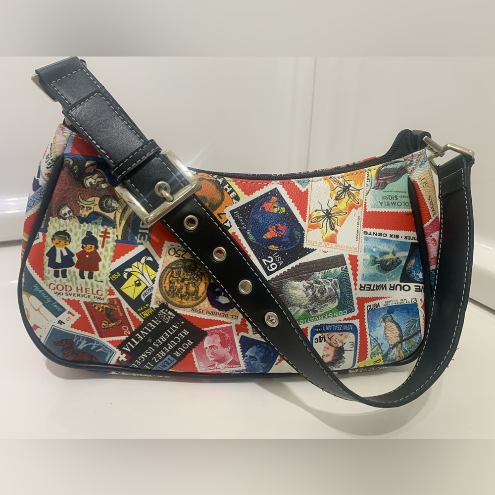 Sydney Love travel stamp shoulder bag